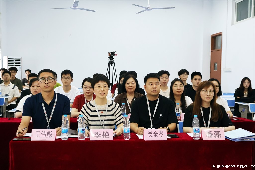 评委.jpg