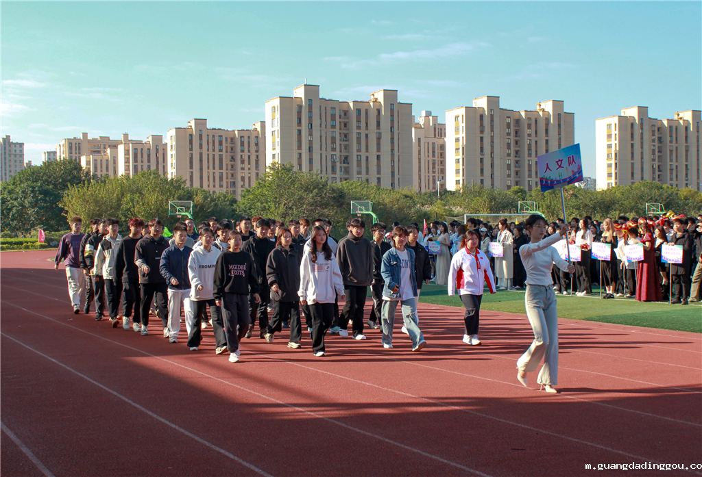 人文学院.png