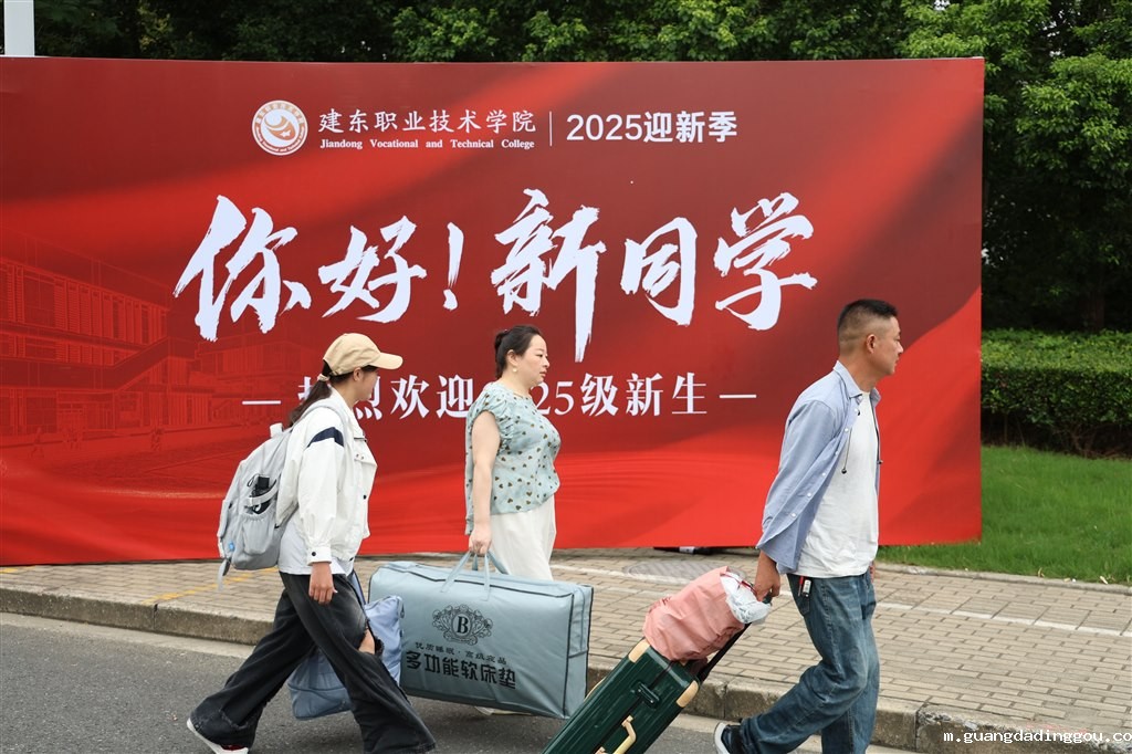门口2.JPG